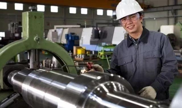 機(jī)加工和CNC技術(shù)員，這兩者有區(qū)分嗎 